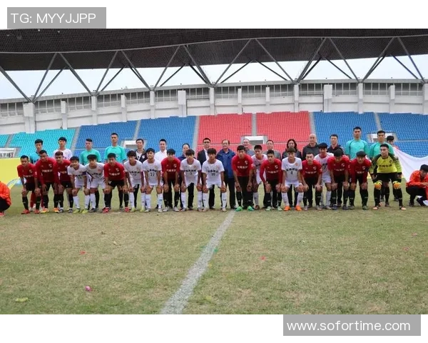 赛后分析：广州足球队与杭州足球队的战术对决与技术细节探讨